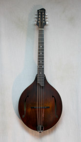 Eastman MDO305 Octave Mandolin w/ Gigbag